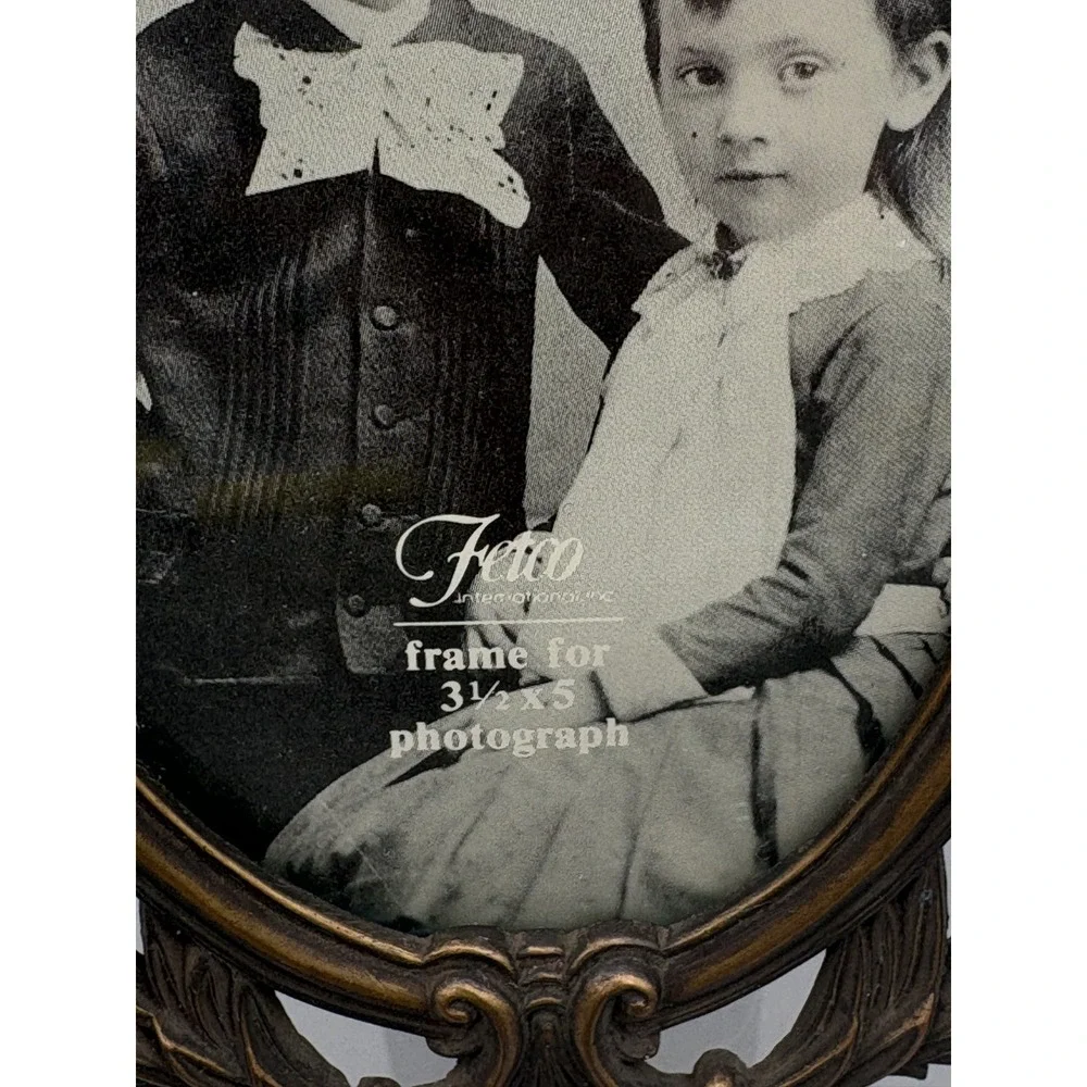 Vintage Photo Picture Frame Fetco 3.5 x 5, 7.25